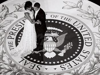 BARACK AND MICHELLE'S DANCE 2
